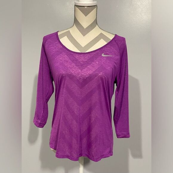 Nike Tops - Nike top